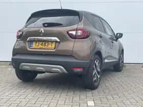 Renault Captur (2018) thumbnail 2