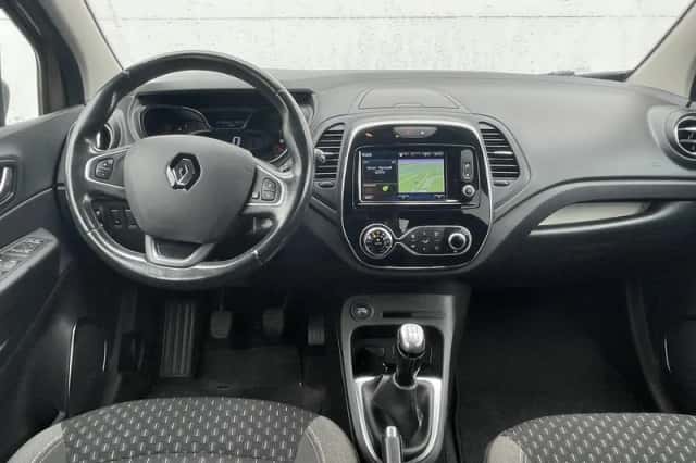 Renault Captur (2018) thumbnail 3