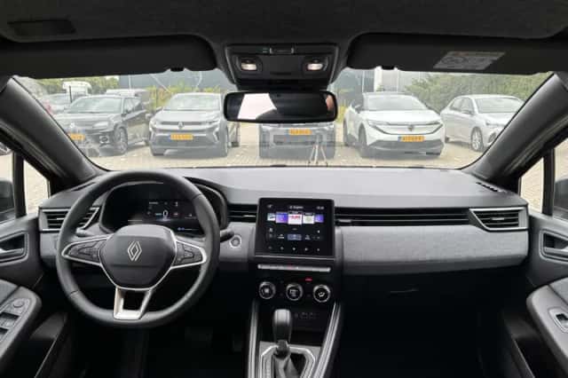 Renault Clio (2025) thumbnail 3