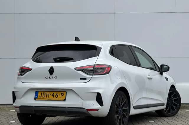 Renault Clio (2025) thumbnail 2