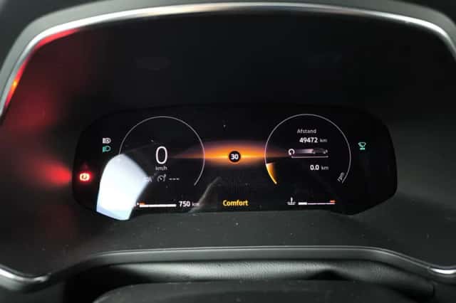 Renault Captur (2024) thumbnail 4