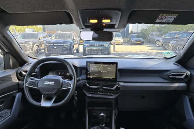 Dacia Duster (2024) thumbnail 3