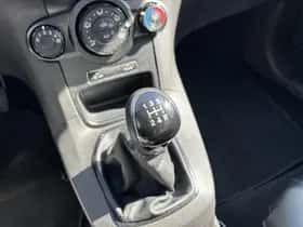 Ford Fiesta (2016) thumbnail 22
