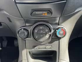 Ford Fiesta (2016) thumbnail 10