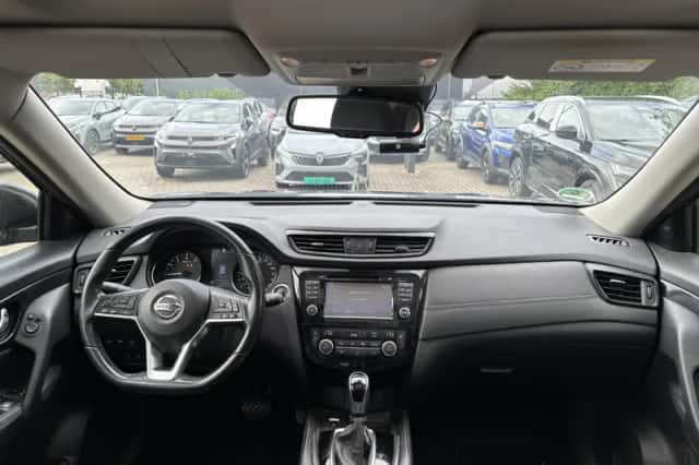 Nissan X-Trail (2020) thumbnail 3