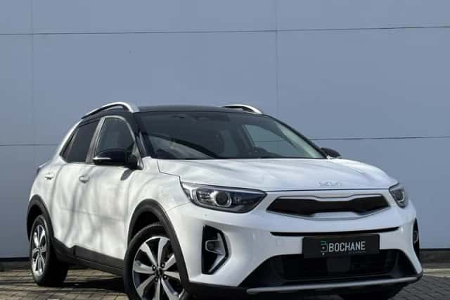 Kia Stonic (2023) thumbnail 5