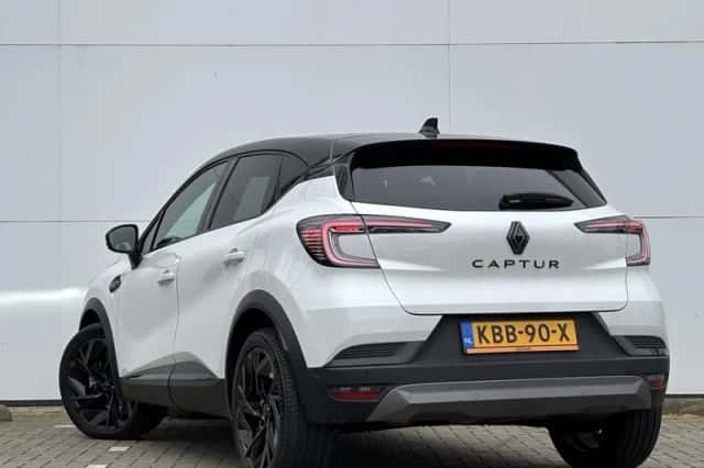 Renault Captur (2025) thumbnail 6