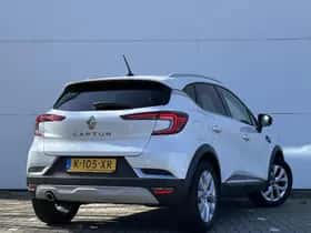 Renault Captur (2021) thumbnail 2