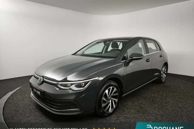 Volkswagen Golf (2023) thumbnail 1