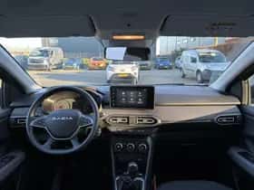 Dacia Sandero (2025) thumbnail 3