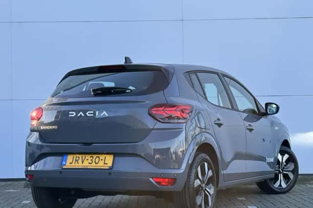 Dacia Sandero (2025) thumbnail 2