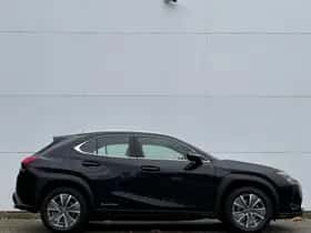 Lexus UX (2020) thumbnail 15