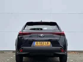 Lexus UX (2020) thumbnail 17