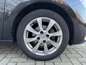 Opel Corsa (2021) thumbnail 2