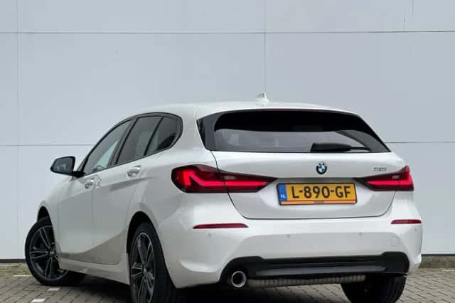 BMW 1-Serie (2021) thumbnail 6