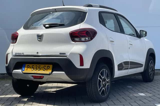 Dacia Spring (2022) thumbnail 2