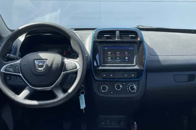 Dacia Spring (2022) thumbnail 3