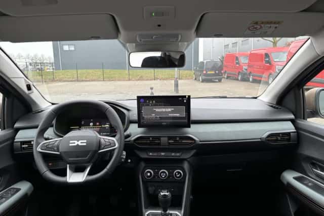 Dacia Sandero Stepway (2026) thumbnail 3