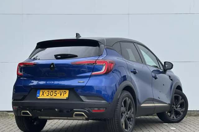 Renault Captur (2024) thumbnail 2