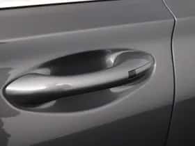 Hyundai Santa Fe (2022) thumbnail 58