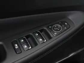 Hyundai Santa Fe (2022) thumbnail 8