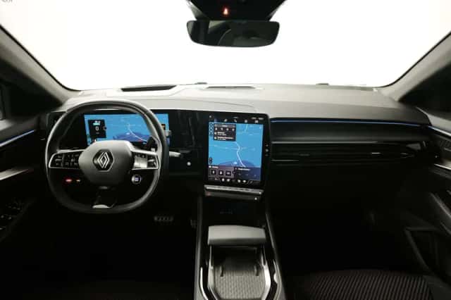 Renault Austral (2024) thumbnail 3