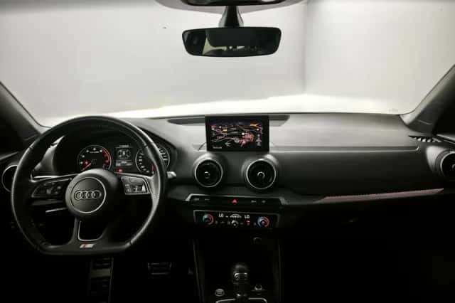 Audi Q2 (2020) thumbnail 3