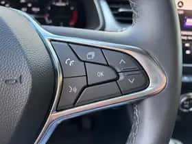 Renault Captur (2024) thumbnail 22