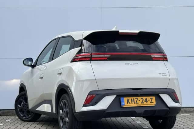 BYD Dolphin (2026) thumbnail 6