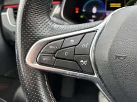 Renault Arkana (2021) thumbnail 27