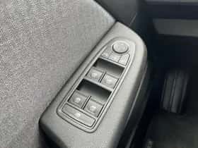 Renault Clio (2024) thumbnail 24