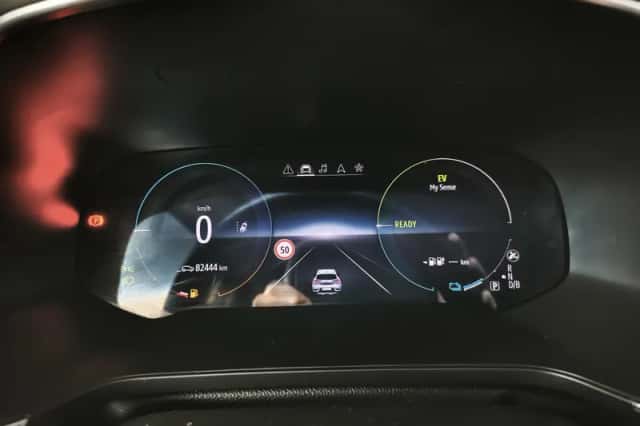 Renault Captur (2021) thumbnail 4