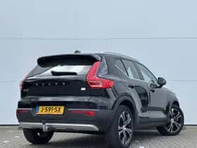 Volvo XC40 (2020) thumbnail 2