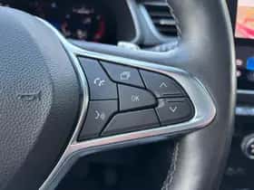 Renault Captur (2024) thumbnail 23