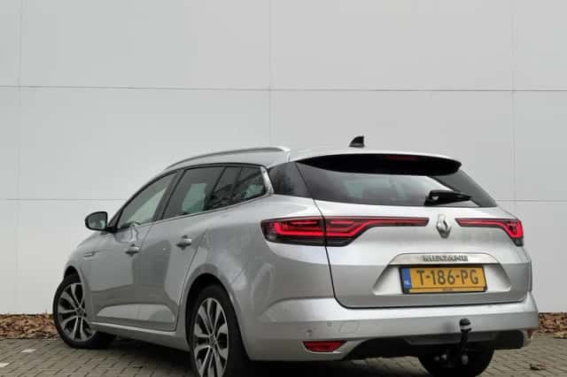 Renault Mégane (2023) thumbnail 6