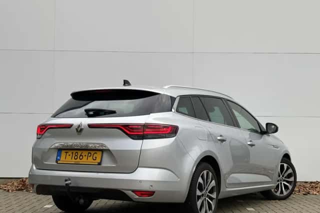 Renault Mégane (2023) thumbnail 2