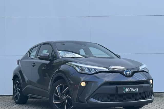 Toyota C-HR (2023) thumbnail 3