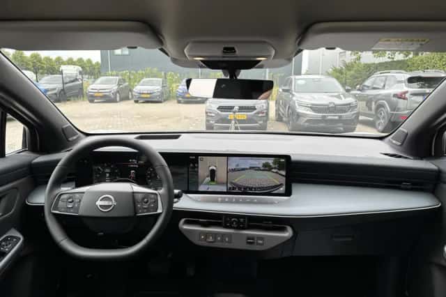 Nissan Leaf (2026) thumbnail 3
