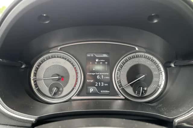 Suzuki Vitara (2021) thumbnail 4