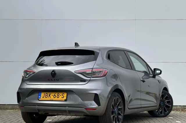 Renault Clio (2025) thumbnail 2