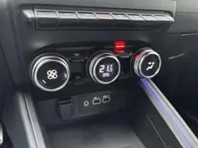 Renault Clio (2024) thumbnail 16