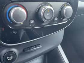 Renault Clio (2017) thumbnail 12