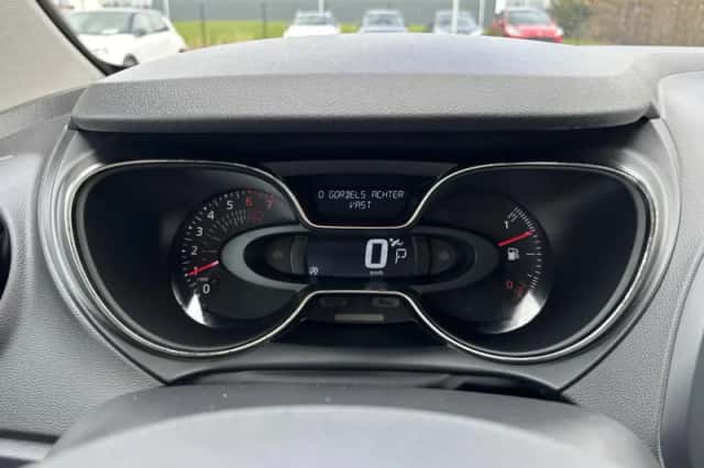 Renault Captur (2019) thumbnail 4