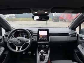 Renault Clio (2024) thumbnail 3