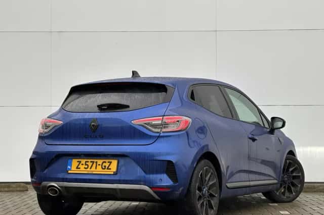 Renault Clio (2024) thumbnail 2