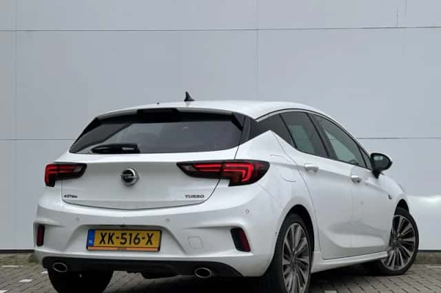Opel Astra (2019) thumbnail 2