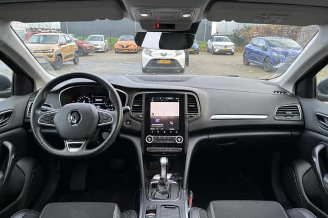 Renault Mégane (2023) thumbnail 2