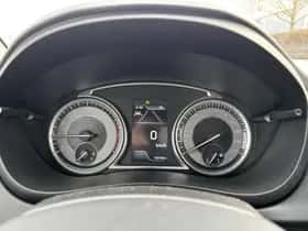 Suzuki S-Cross (2024) thumbnail 4