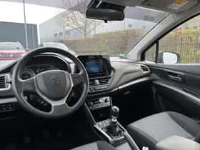 Suzuki S-Cross (2024) thumbnail 10