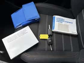 Dacia Sandero Stepway (2021) thumbnail 11